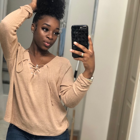 Meet your Posher, Taylor - Picture 1 of 1